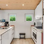 Gudmund - 50m From The Sea By Interhome *