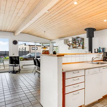 Gudmund - 50m From The Sea By Interhome *